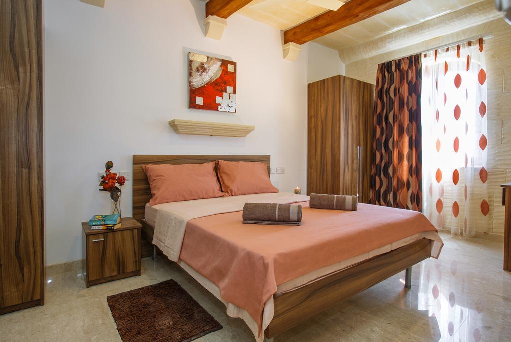 Carini Farmhouses Gharb  Room photo