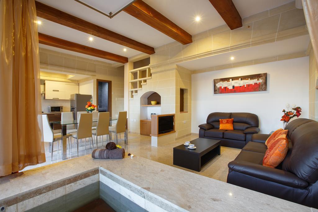 Carini Farmhouses Gharb  Room photo
